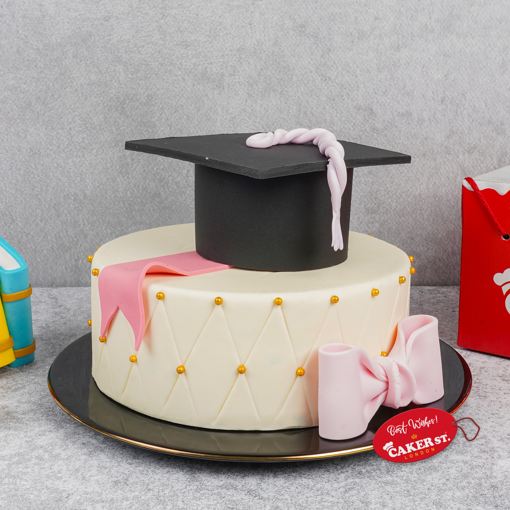 Commencement Graduation Cake 