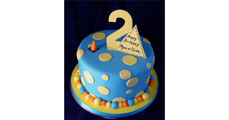Car theme cake for 2nd birthday.... . . Address - shop-225, zonal Market,  sector -10 , Bhilai . . #carthemecake #carcake #cakeforboy… | Instagram