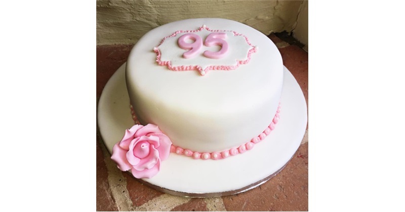 Birthday Cake Club: Berry Prosecco Cake - by Tessa Huff