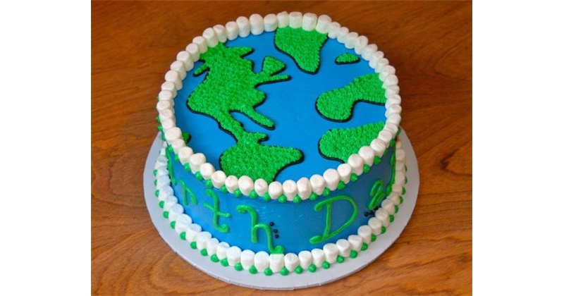 70th Birthday Globe Cake | The 70th birthday cake I made for… | Flickr