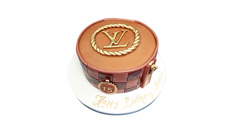 Louis Vuitton Cake Topper  Louis vuitton cake, Cake toppers, Louis vuitton