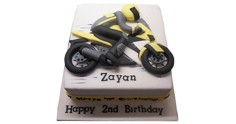 Yamaha Motorbike Birthday Cake | Motorcycle birthday cakes, Bike cakes, Motorbike  cake
