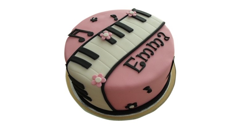 piano cake