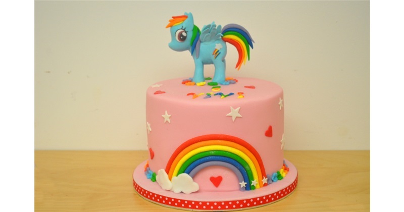 Rainbow Dash Cake