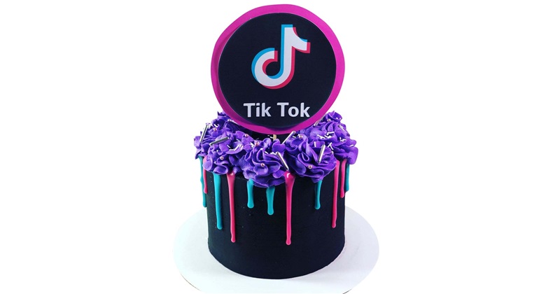 Tik Tok Cake