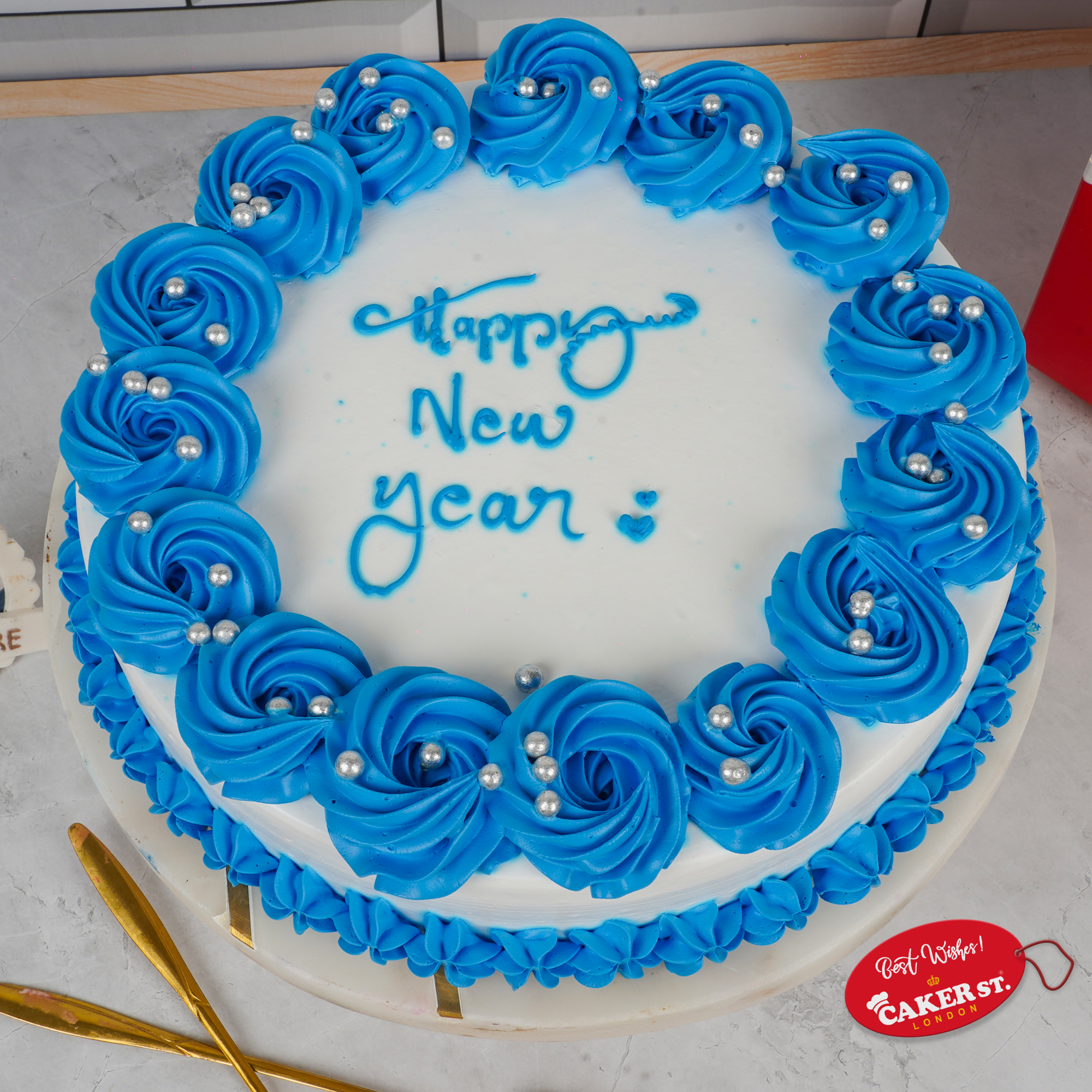 Glimmering New Year Cake