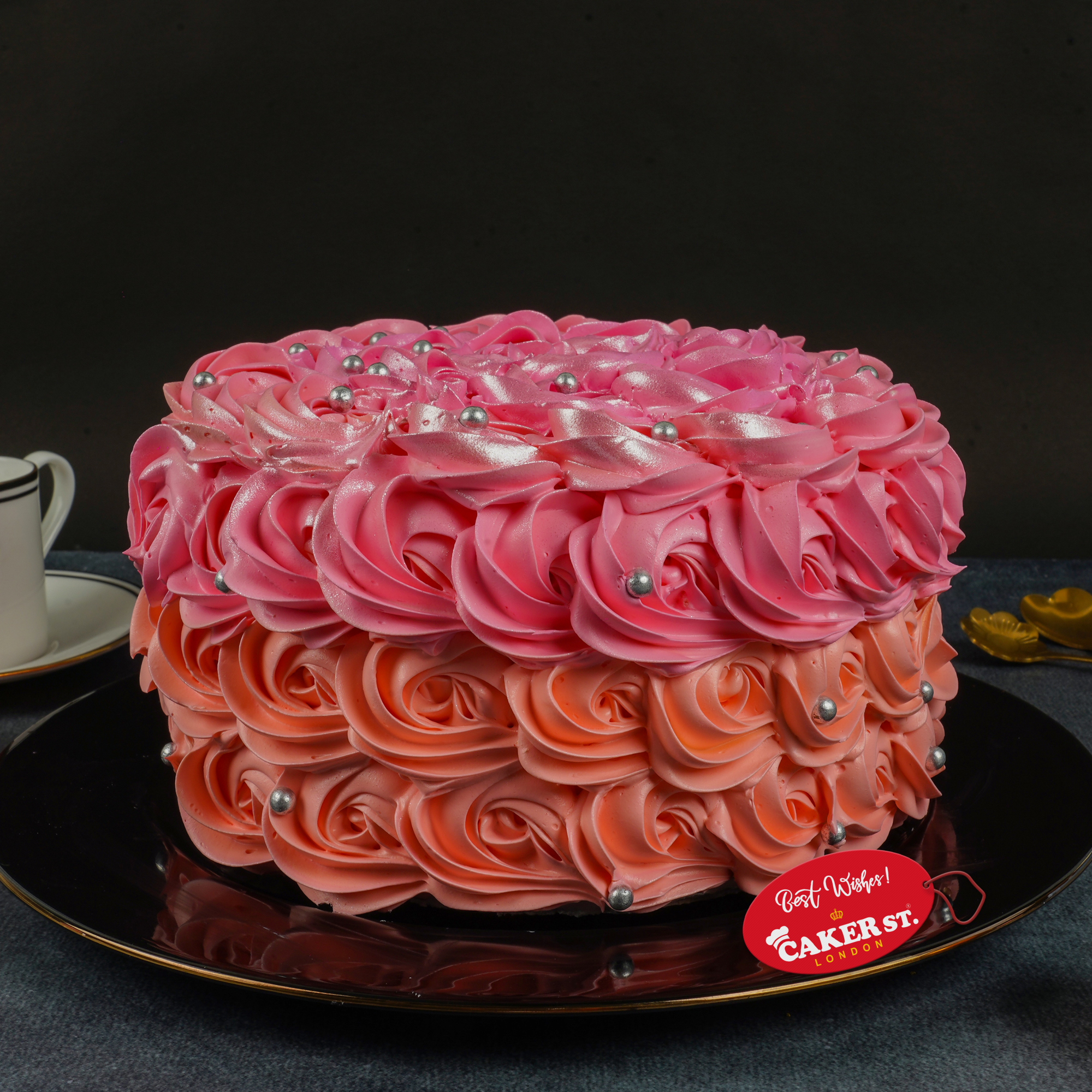  Rosette Strawberry Cake 