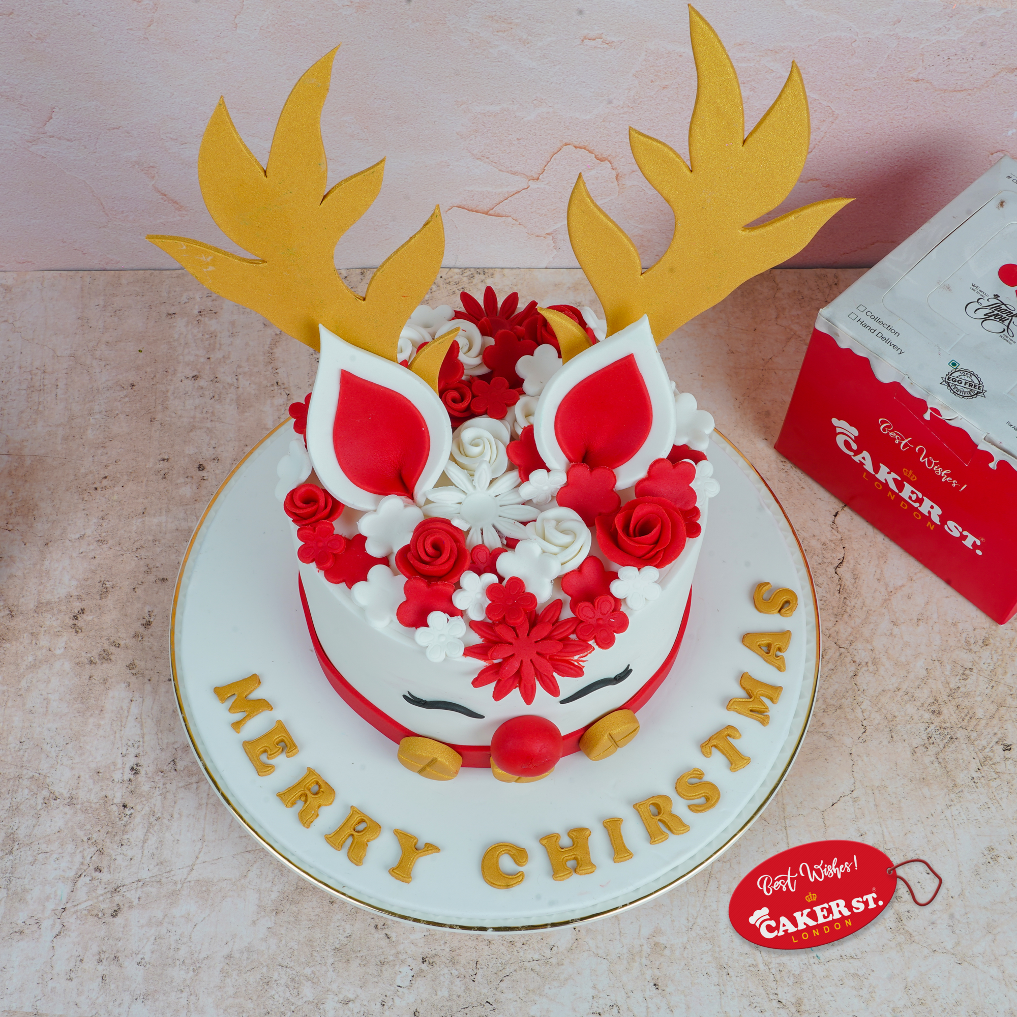 Santa’s Snowy Delight Cake