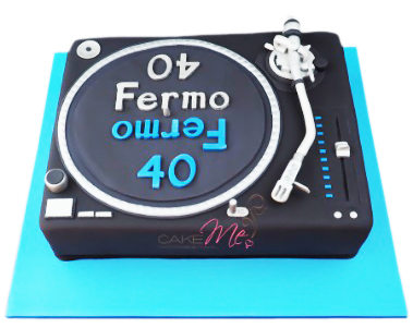 Turntables cake